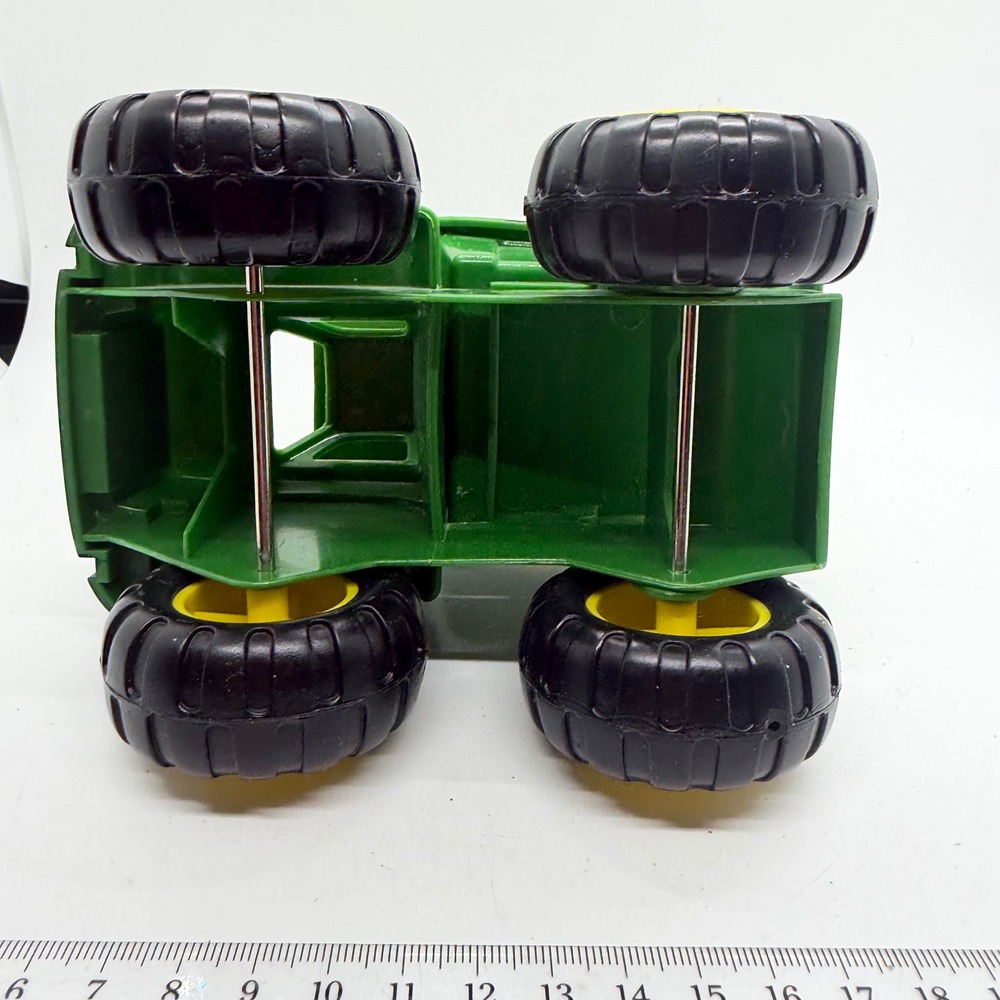 John Deere Green Plastic Dump Truck Toy Big Wheels Kids Play 4 in Construction - Picture 9 of 9